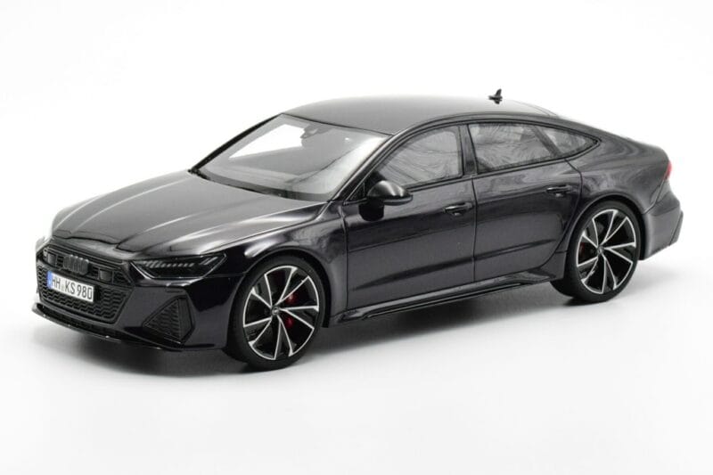 Audi RS7 C8 Sportback Mythos Nero Edizione Asia GT Spirit 1:18