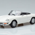 Alfa Romeo 2000 Spider Bianco Norev 1:18