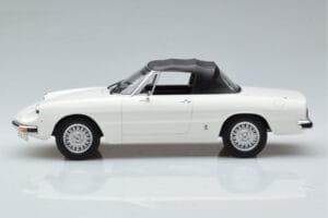Alfa Romeo 2000 Spider Bianco Norev 1:18 187882 Pressofusione — immagine 3 di 7