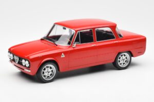 Alfa Romeo Giulia Nuova Super Rosso Custom Wheels MCG 1:18 MCG18333