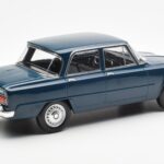 Alfa Romeo Giulia TI Blu Petrolio Norev 1:18 - image 2 of 6