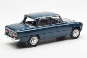 Alfa Romeo Giulia TI Blu Petrolio Norev 1:18 187971 Pressofusione — immagine 2 di 6