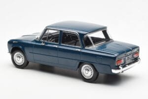 Alfa Romeo Giulia TI Blu Petrolio Norev 1:18 187971 Pressofusione — immagine 5 di 6
