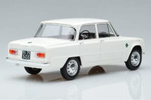 Alfa Romeo Giulia Ti Super Norev 1:18 187970 Pressofusione — immagine 2 di 6