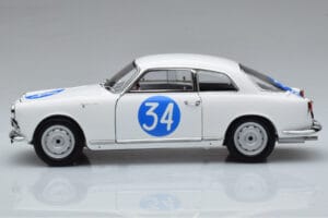 Alfa Romeo Giulietta SV #34 Targa Florio 1960 Kyosho 1:18 08957C Pressofusione — immagine 4 di 9