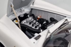 Alfa Romeo Giulietta SV #34 Targa Florio 1960 Kyosho 1:18 08957C Pressofusione — immagine 8 di 9