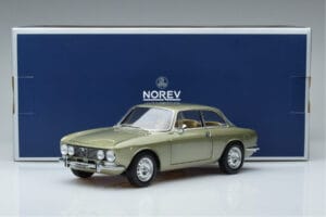 Alfa Romeo GTV 2000 Verde Edizione Limitata Norev 1:18 187913 Pressofusione — immagine 7 di 7