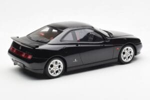 Alfa Romeo GTV V6 916 Nero Otto 1:18 OT1057 Resina — immagine 2 di 6