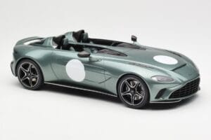 Aston Martin V12 Speedster Verde Metallic GT Spirit 1:18 GT906 Resina — immagine 4 di 6