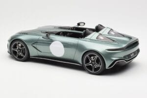Aston Martin V12 Speedster Verde Metallic GT Spirit 1:18 GT906 Resina — immagine 5 di 6