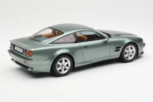 Aston Martin V8 Vantage Verde GT Spirit 1:18 GT345 Resina — immagine 2 di 6