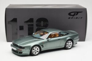 Aston Martin V8 Vantage Verde GT Spirit 1:18 GT345 Resina — immagine 6 di 6