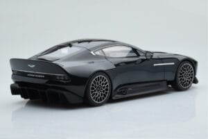 Aston Martin Victor Nero GT Spirit 1:18 GT428 Resina — immagine 2 di 6