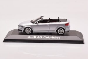 Audi A3 8P Cabriolet Argento Minichamps 1:43 5010803323