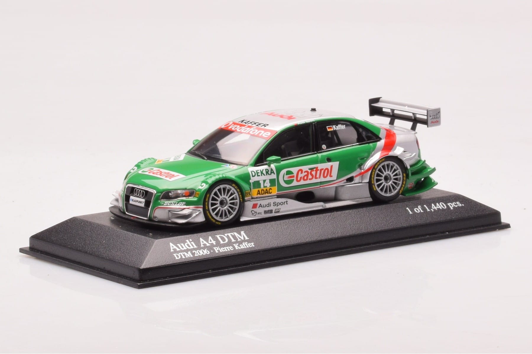 Audi A4 B7 DTM Team Phoenix #14 F. Kaffer DTM 2006 Minichamps 1:43 400061514 Pressofusione — immagine 2 di 4