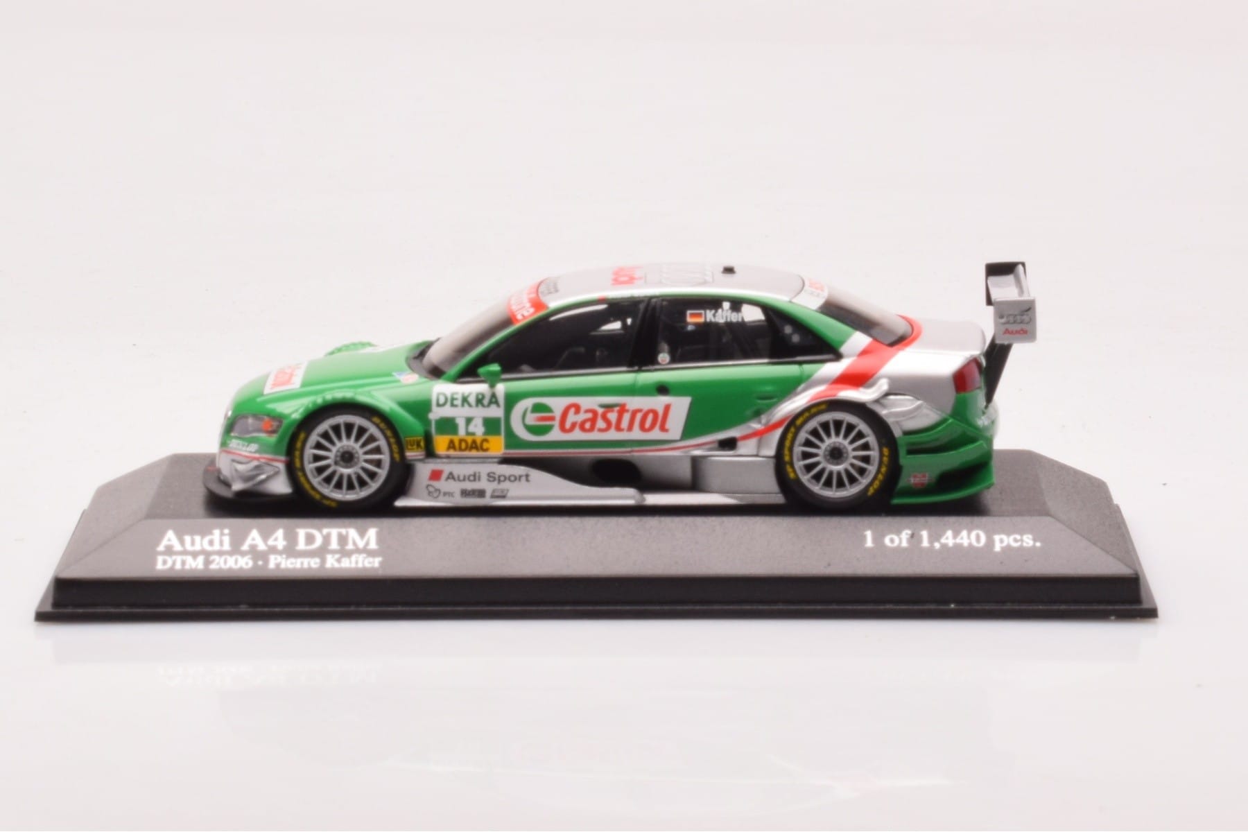 Audi A4 B7 DTM Team Phoenix #14 F. Kaffer DTM 2006 Minichamps 1:43 400061514 Pressofusione
