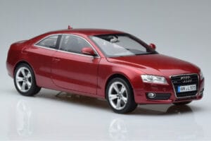 Audi A5 B8 Rosso Granato Norev 1:18 188352 Pressofusione — immagine 5 di 7