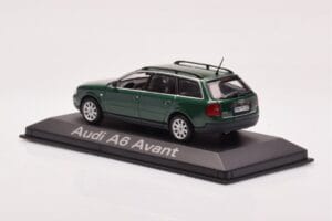 Audi A6 C5 Avant Verde Minichamps 1:43 5010106213 Pressofusione — immagine 3 di 4