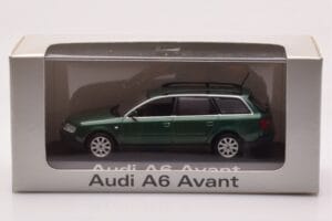 Audi A6 C5 Avant Verde Minichamps 1:43 5010106213 Pressofusione — immagine 4 di 4