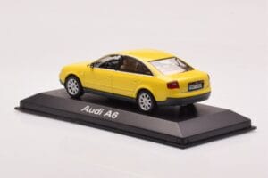 Audi A6 C5 Giallo Minichamps 1:43 IND47004 Pressofusione — immagine 3 di 4