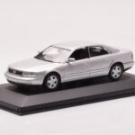 Audi A8 D2 Argento Minichamps 1:43 - image 2 of 4