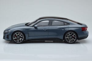 Audi E-Tron GT Grigio GT Spirit 1:18 GT393 Resina — immagine 3 di 6