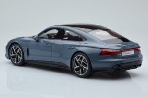 Audi E-Tron GT Grigio GT Spirit 1:18 GT393 Resina — immagine 5 di 6