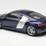 Audi R8 4.2 FSI V8 Blu Kyosho 1:18 09213BL - image 7 of 8