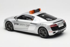 Audi R8 5.2 DTM Safety Car 2010 Kyosho 1:18 09216DTM Pressofusione — immagine 7 di 8