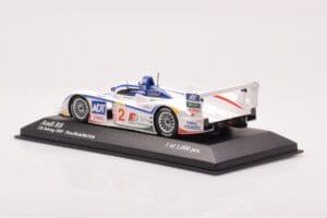 Audi R8 #2 E. Pirro / F. Biela / A. McNish 12 Hours of Sebring 2nd Place 2005 Minichamps 1:43 400051302 Pressofusione — immagine 3 di 4