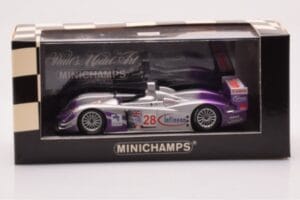 Audi R8 LMP900 #28 F. Biela / P. Kaffer / A. McNish 12 Hours of Sebring Winner 2004 Minichamps 1:43 4000412328 Pressofusione — immagine 4 di 4
