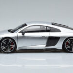 Audi R8 Performance Argento Kengfai 1:18 - image 5 of 10