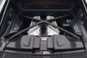 Audi R8 Performance Argento Kengfai 1:18 VAKF-0354 Pressofusione — immagine 9 di 10