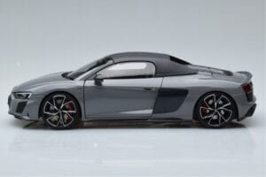 Audi R8 Spyder Performance Nardo Grigio Kengfai 1:18 VAKF-0352 Pressofusione — immagine 5 di 11