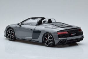 Audi R8 Spyder Performance Nardo Grigio Kengfai 1:18 VAKF-0352 Pressofusione — immagine 8 di 11