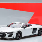 Audi R8 Spyder Performance Bianco Kengfai 1:18 - image 11 of 11