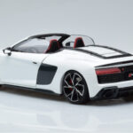 Audi R8 Spyder Performance Bianco Kengfai 1:18 - image 8 of 11