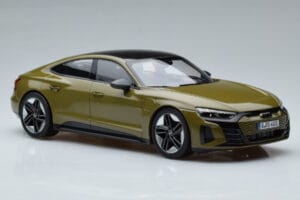 Audi RS E-Tron GT Oliva Norev 1:18 188380 Pressofusione — immagine 4 di 6