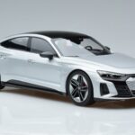 Audi RS e-tron GT Argento Norev 1:18 188381 Pressofusione - image 4 of 6