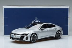Audi RS e-tron GT Argento Norev 1:18 188381 Pressofusione — immagine 6 di 6