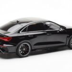 Audi RS3 8Y Berlina Nero MCG 1:18 - image 2 of 6