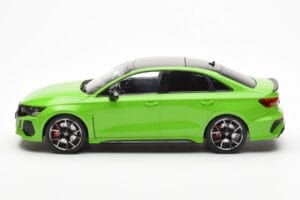 Audi RS3 8Y Berlina Verde MCG 1:18 MCG18449 Pressofusione — immagine 3 di 6