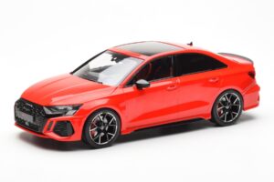 Audi RS3 8Y Berlina Rosso MCG 1:18 MCG18451