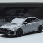 Audi RS3 8Y Berlina Performance Edition Grigio GT Spirit 1:18 - image 6 of 6