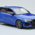 Audi RS3 8Y Sportback Performance Edition Nagaro Blu GT Spirit 1:18 - image 3 of 5