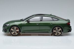 Audi RS5 B9 Sportback Sonoma Verde Asia Edition GT Spirit 1:18 CLDC018 Resina — immagine 3 di 6