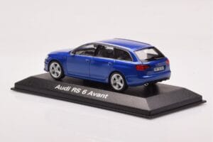 Audi RS6 C6 Sepang Blu Minichamps 1:43 5010710223 Pressofusione — immagine 3 di 4