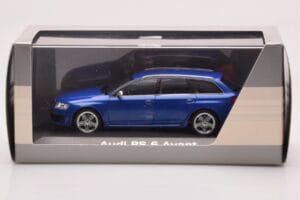 Audi RS6 C6 Sepang Blu Minichamps 1:43 5010710223 Pressofusione — immagine 4 di 4
