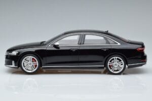 Audi S8 D5 Mythos Nero Asia Edition GT Spirit 1:18 CLDC019 Resina — immagine 3 di 6