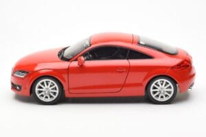 Audi TT 8J Rosso Metallizzato Minichamps 1:18 100015021 Pressofusione — immagine 4 di 8